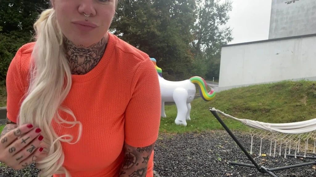 vor die VILLA gepisst | SEI EIN EINHORN EINZIGARTIG & BEZAU