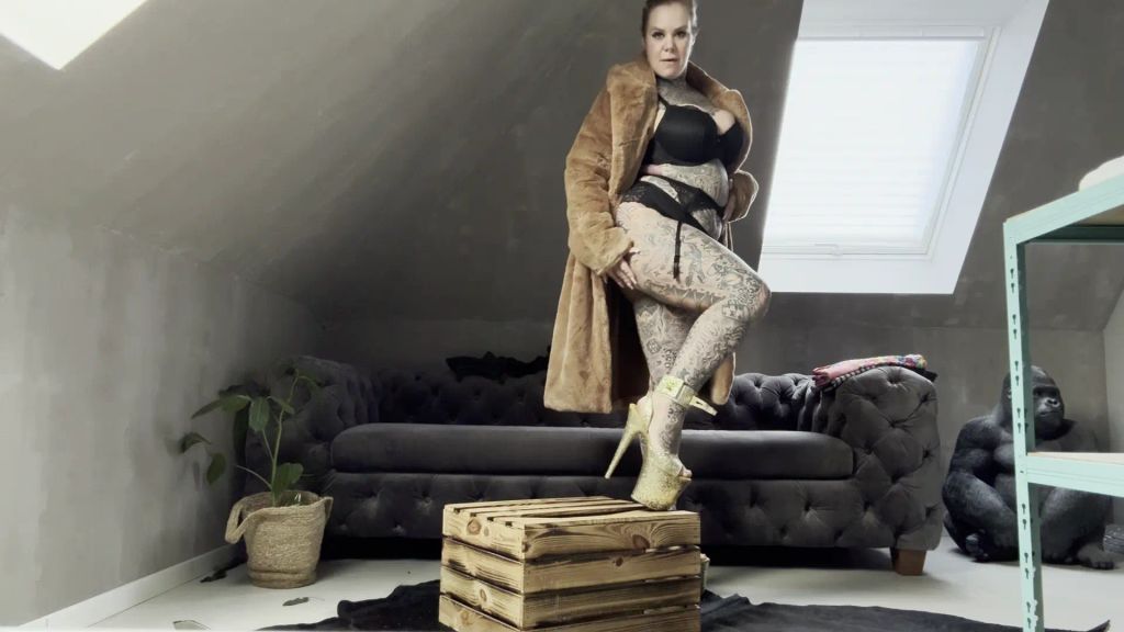 sexy foto nr. 1 von LUXUS FELL SCHLAMPE geiler Pelz auf geilen Körper