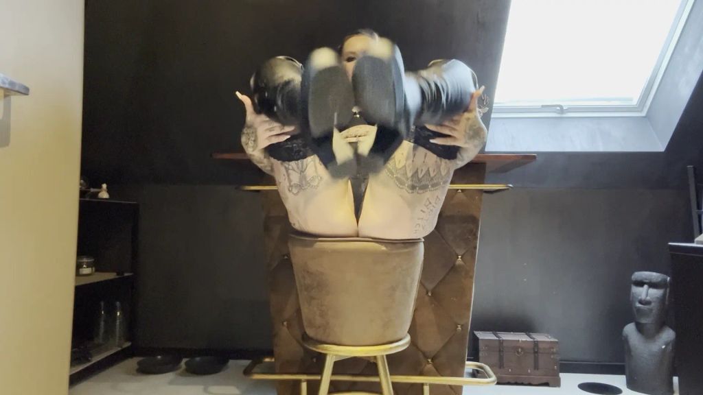 sexy foto nr. 5 von STIEFELJOB von geiler alten!!!