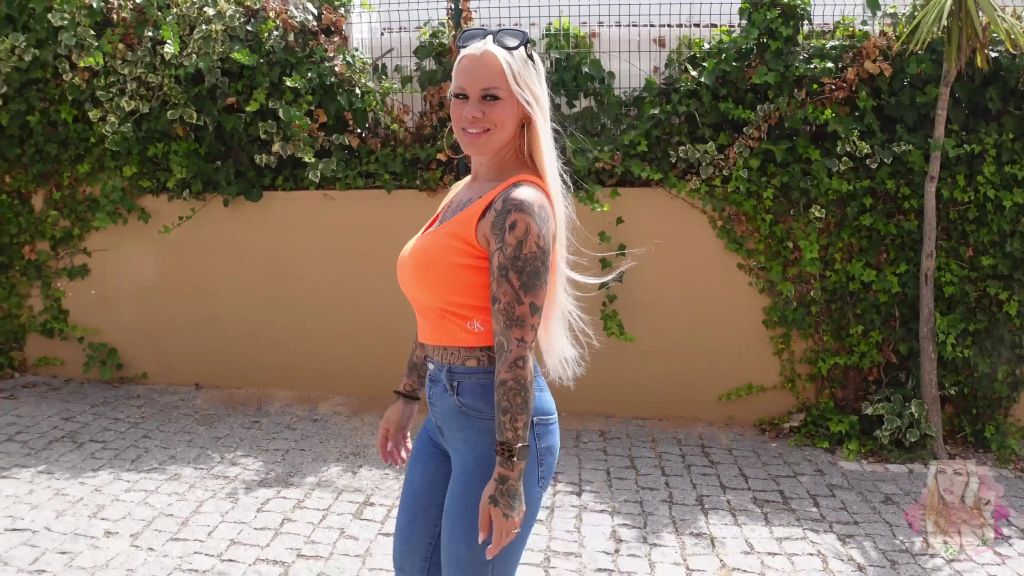 sexy foto nr. 3 von FREMDFICK MIT DEM P00LBOY das darf mein Freund nie erfahren