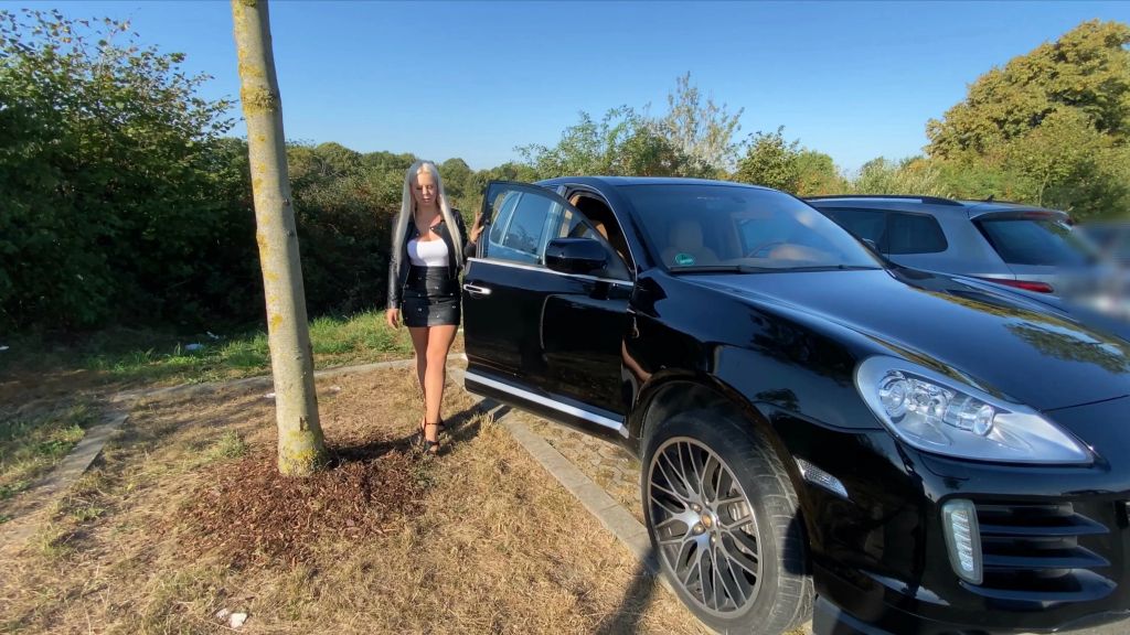 19.12 I carbitch | Auto Verkauf eskaliert in creampie I cla