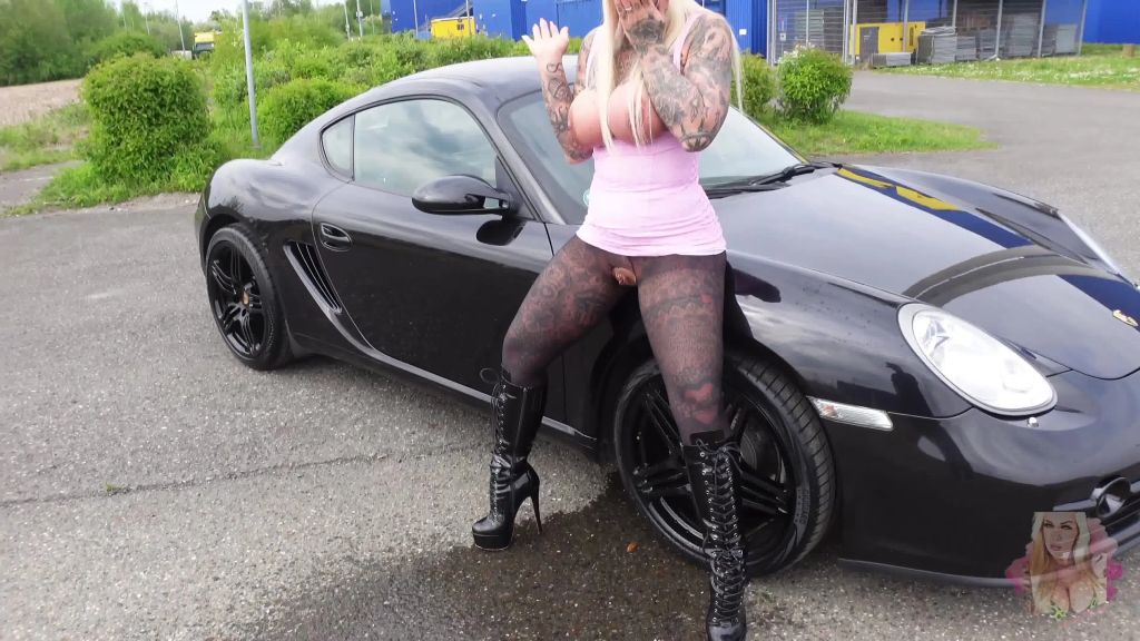 sexy foto nr. 9 von HAUSVERBOT! dann kauf ich halt woanders & PISS NUR!