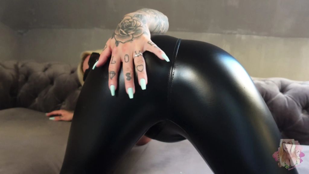 sexy foto nr. 5 von Deine EHEFOTZE schaut zu während du mich FICKST 3 LOCH