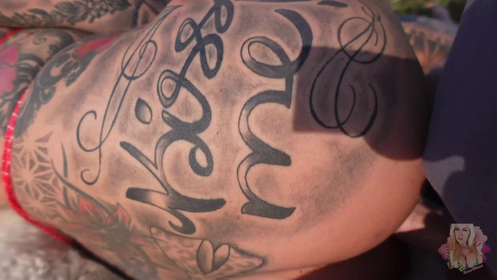 sexy foto nr. 7 von DEVOT DRECKIG & UNGESCHMINKT er nimmt sich alle LÖCHER FSK21