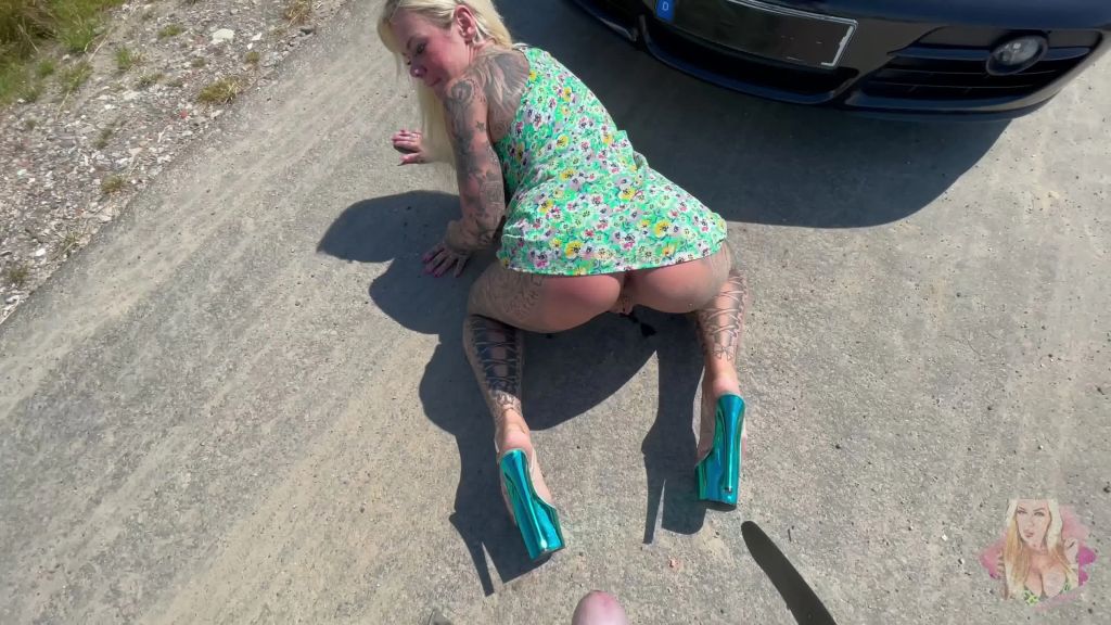 sexy foto nr. 7 von ALTER was? er PISST mich einfach an.