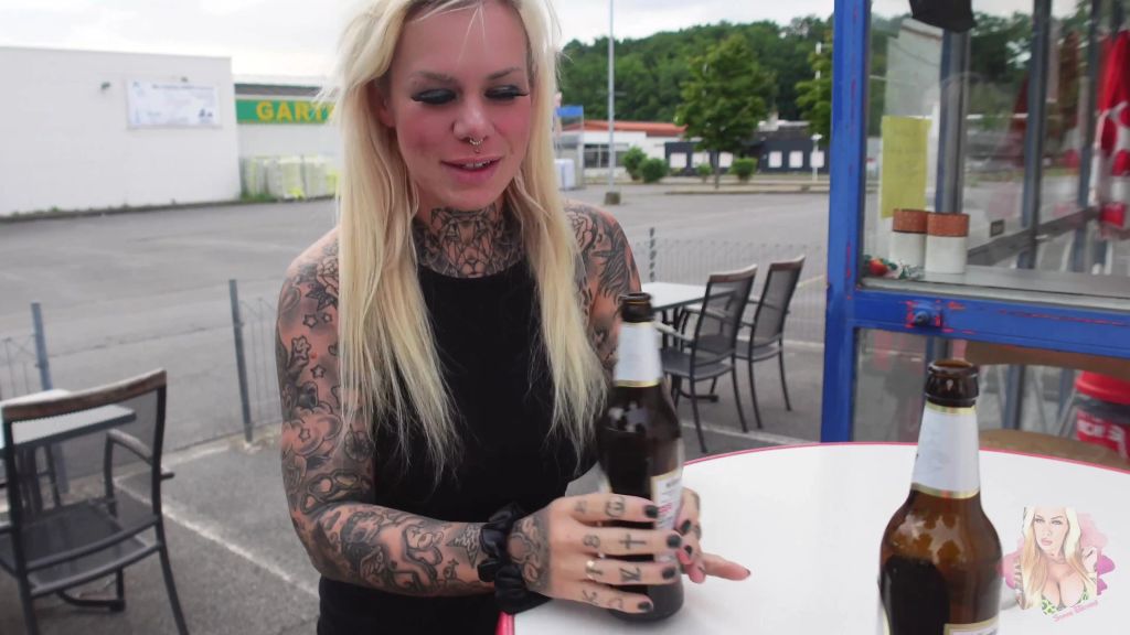 sexy foto nr. 2 von IMBISS PISS l verboten, verdorben, versaut l not ladylike
