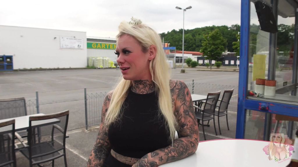 sexy foto nr. 4 von IMBISS PISS l verboten, verdorben, versaut l not ladylike