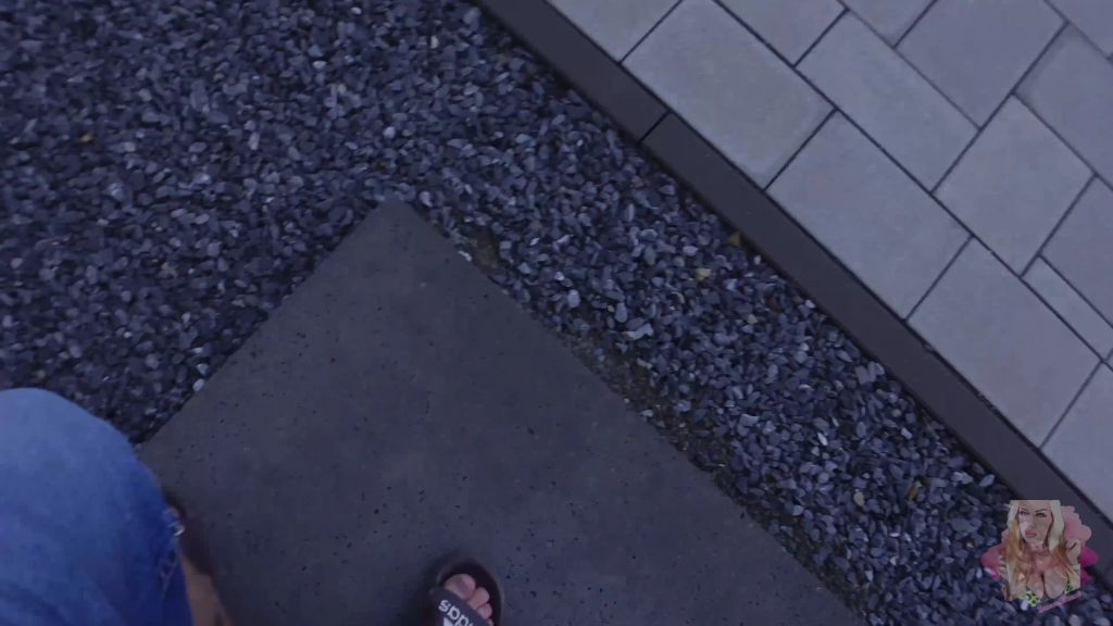 sexy foto nr. 1 von Holländischer TERRASSENVERKÄUFER fickt meine MAULMUSCHI