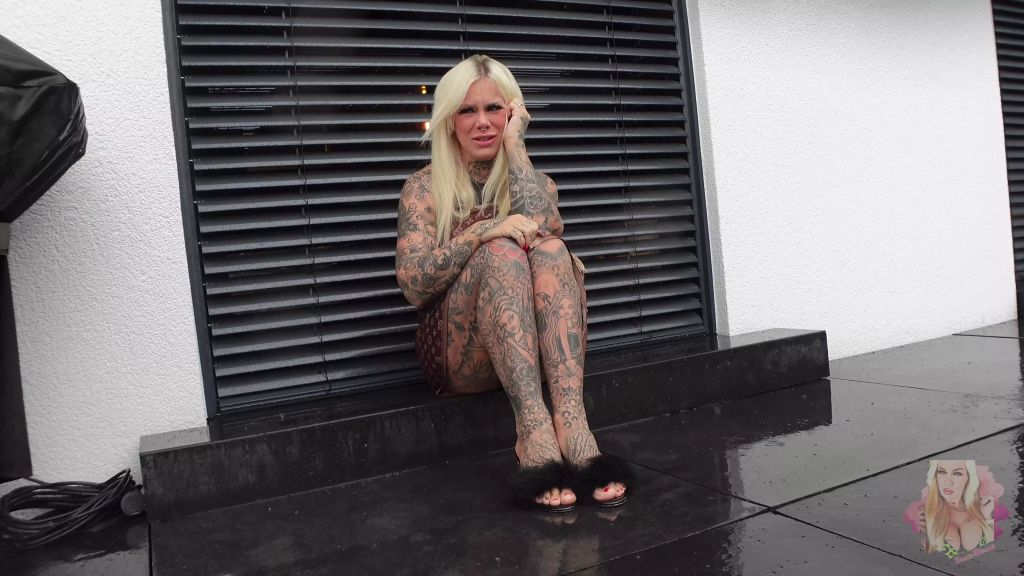 sexy foto nr. 1 von SCHEISS auf die handwerker I ich weihe meine terrasse ein.