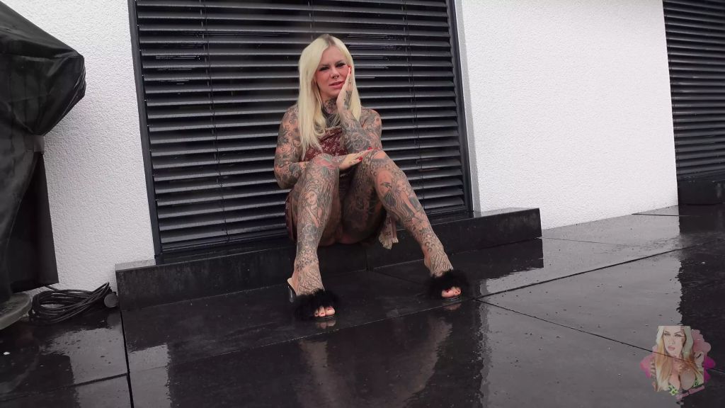 sexy foto nr. 4 von SCHEISS auf die handwerker I ich weihe meine terrasse ein.