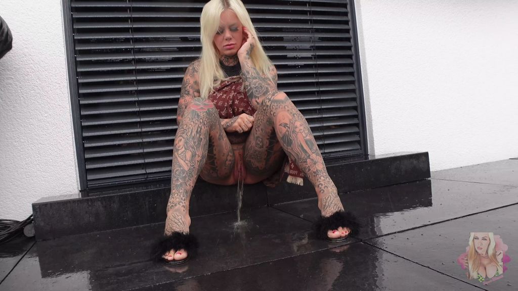 sexy foto nr. 6 von SCHEISS auf die handwerker I ich weihe meine terrasse ein.