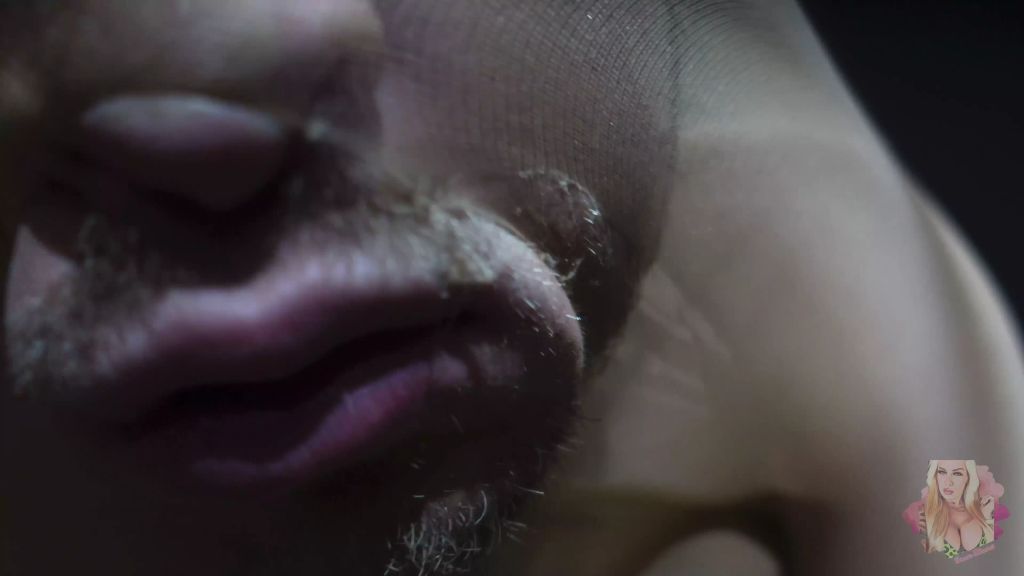 sexy foto nr. 4 von Monster-PISSE I für das Opfer