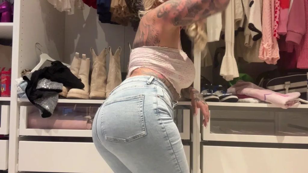 sexy foto nr. 5 von GEILSTER JEANS ARSCH IM NETZ | versauter Dirty Talk lässt di