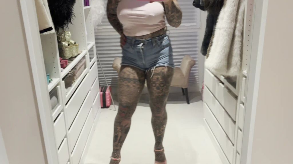 sexy foto nr. 5 von Jeans Shorts wixxen! Spritz auf meinen prallen ARSCH!