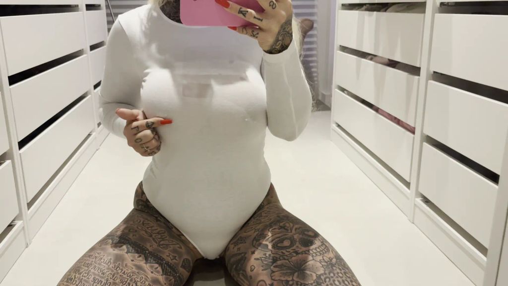 sexy foto nr. 3 von NEW TITTIS!!!