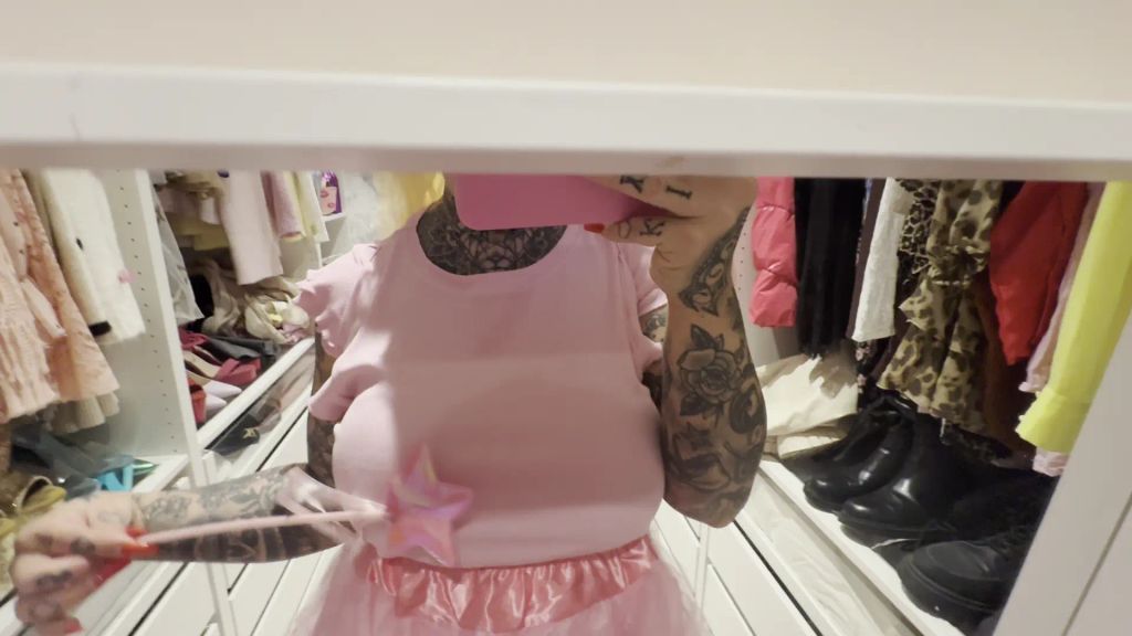 sexy foto nr. 2 von Alaaf die nasse Fee will gefickt werden!