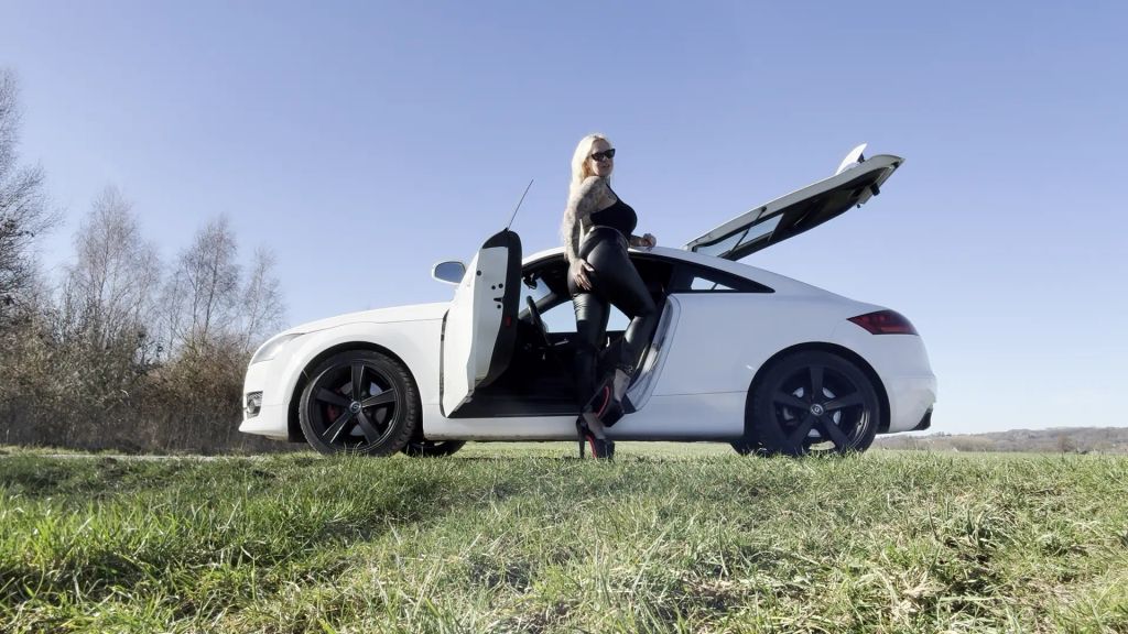 sexy foto nr. 3 von LATEX DIVA Spritz & fickgeil!!!