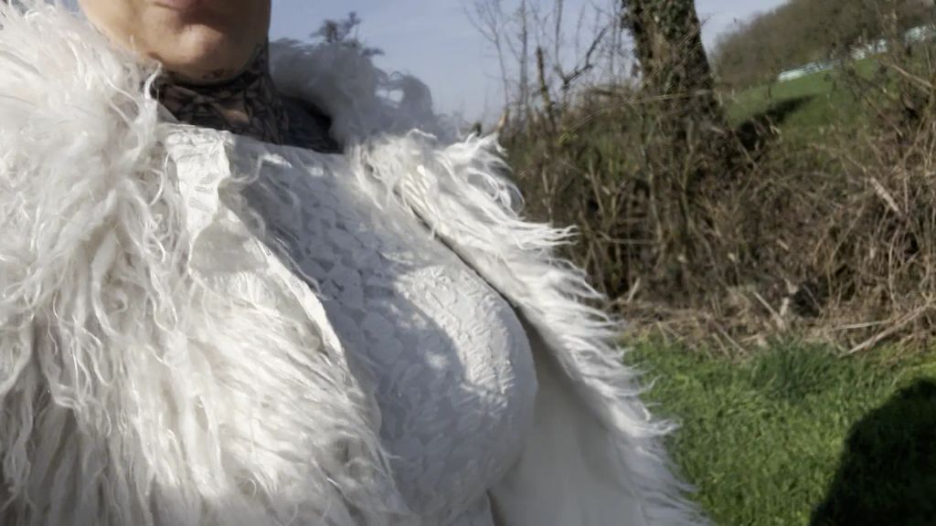 sexy foto nr. 8 von Jogging Maus! schwitz und bumsbar!