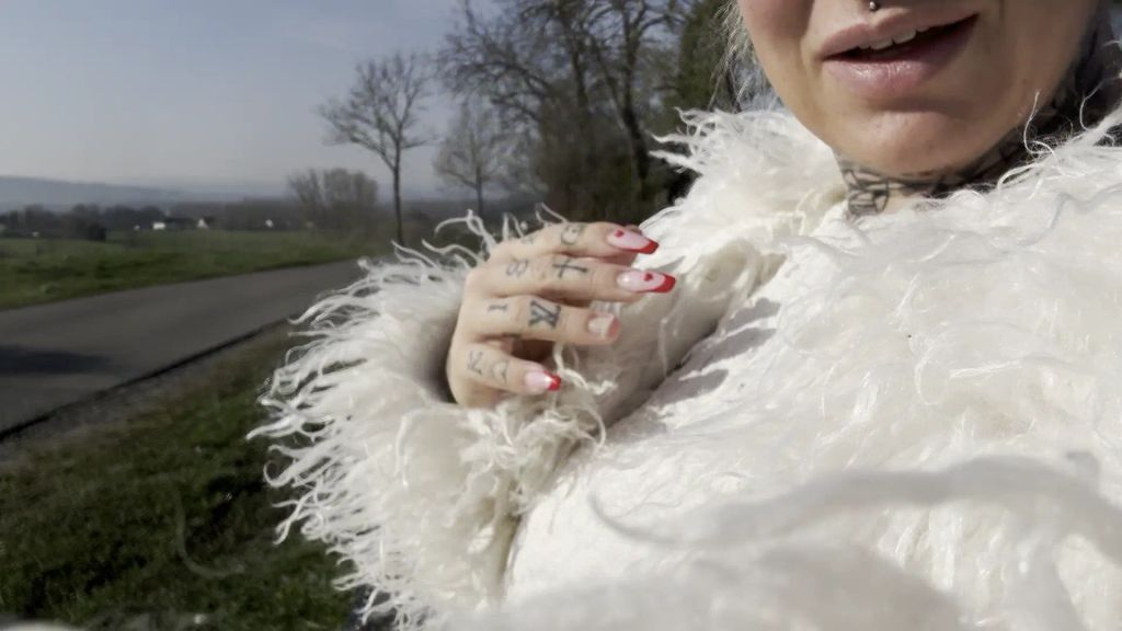 sexy foto nr. 9 von Jogging Maus! schwitz und bumsbar!