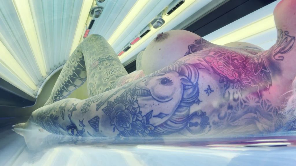 sexy foto nr. 6 von SONNENBANK STEFFI - unter der Bank geht es zur Sache!