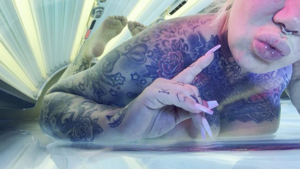 sexy foto nr. 9 von SONNENBANK STEFFI - unter der Bank geht es zur Sache!