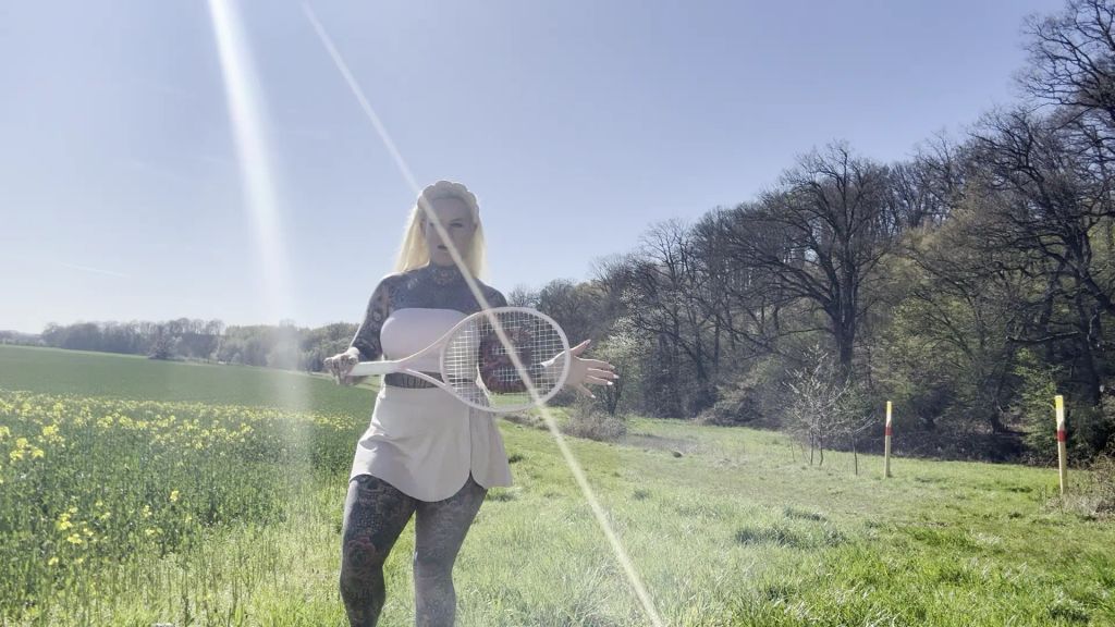 sexy foto nr. 1 von Tennis SEXBOME | lass mich mit deinen Bällen spielen.