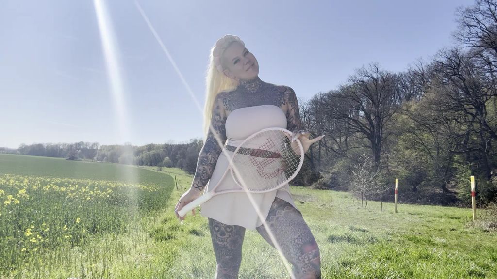 sexy foto nr. 2 von Tennis SEXBOME | lass mich mit deinen Bällen spielen.