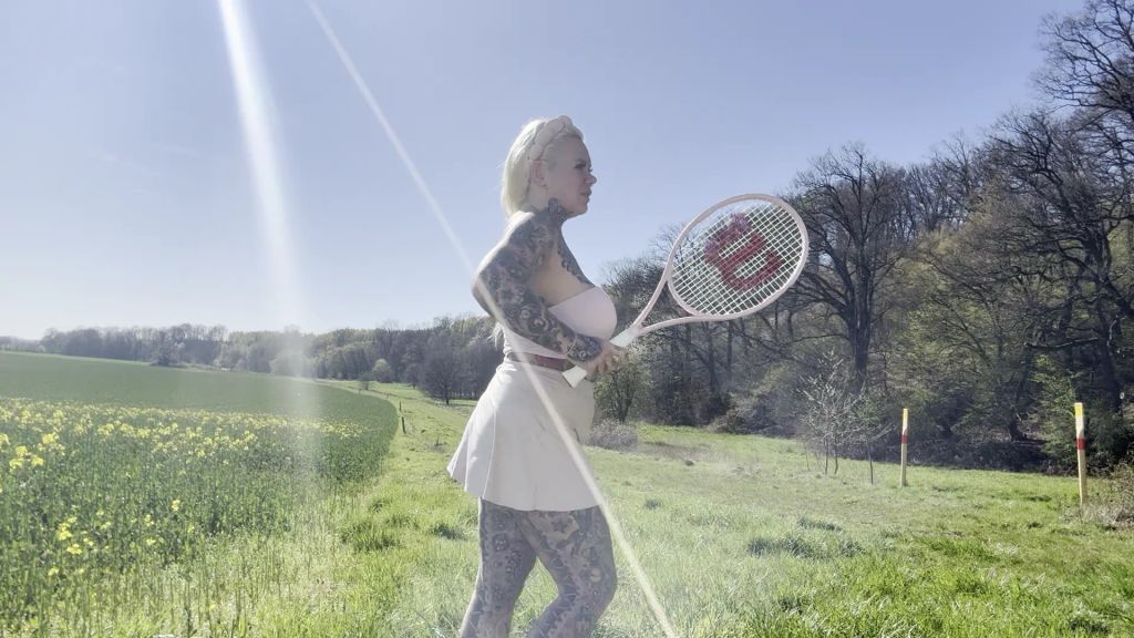 sexy foto nr. 5 von Tennis SEXBOME | lass mich mit deinen Bällen spielen.