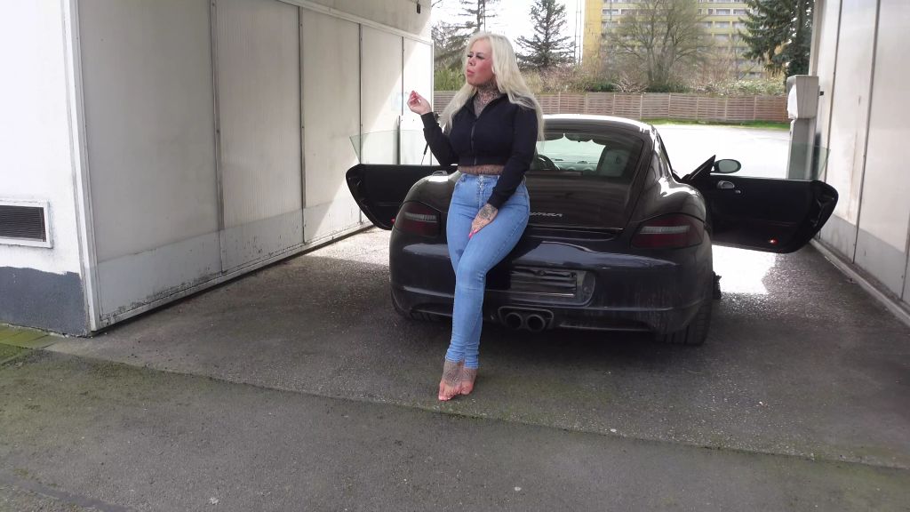 sexy foto nr. 1 von In der Waschstraße piss ich mir in die Jeans