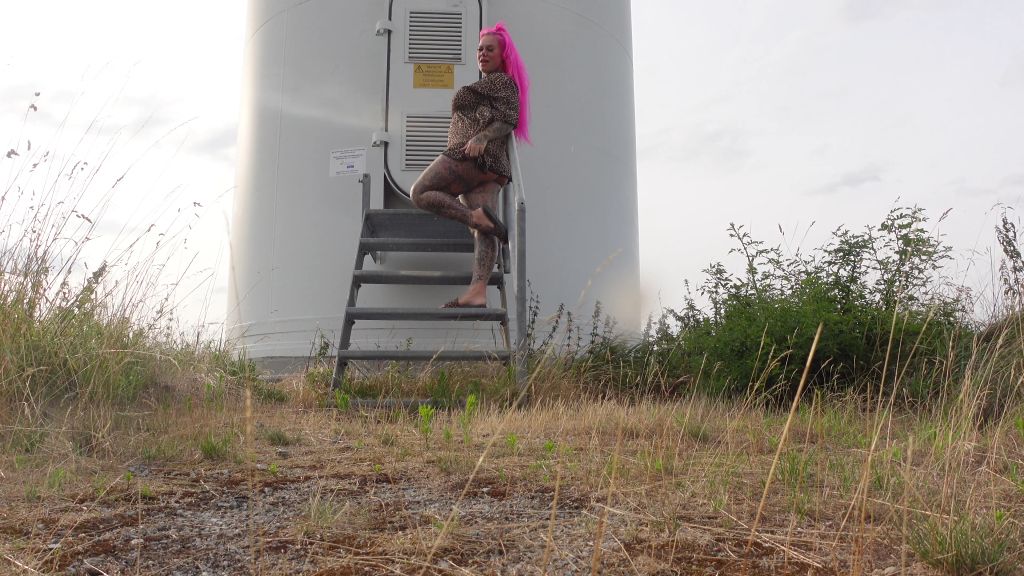sexy foto nr. 1 von 3 TAGE UNGEWASCHEN I pisst sich am besten und riecht geil