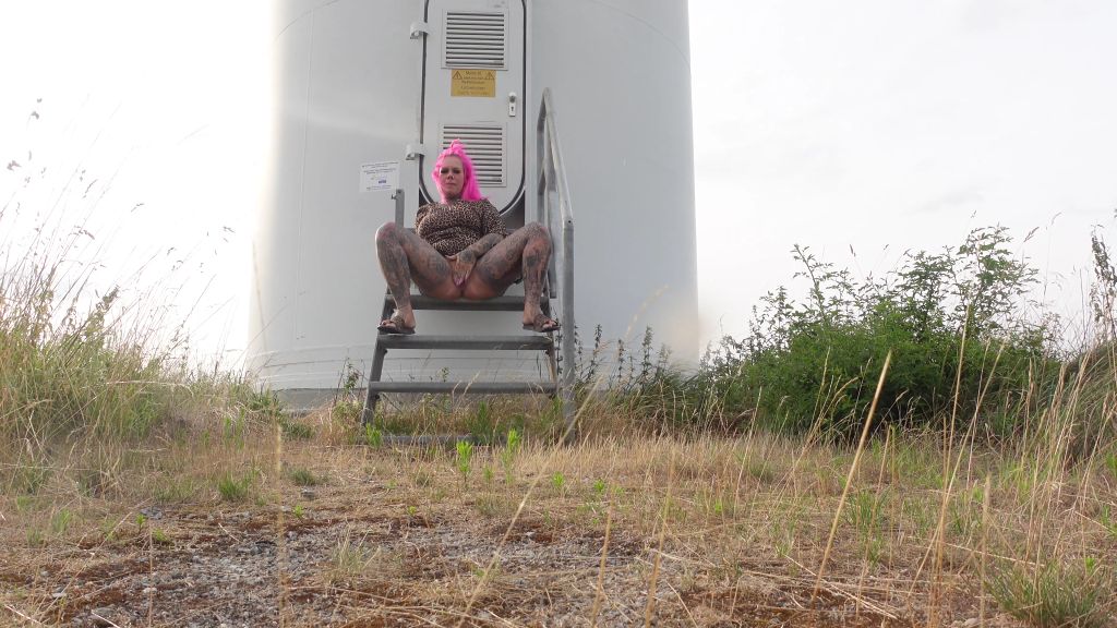 sexy foto nr. 3 von 3 TAGE UNGEWASCHEN I pisst sich am besten und riecht geil