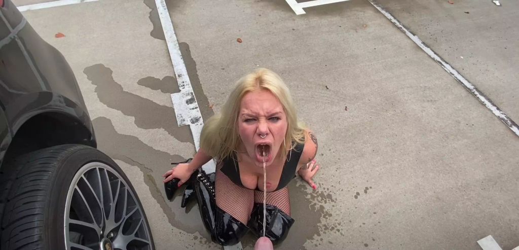 sexy foto nr. 8 von PARKPLATZ PISS SCHLAMPE