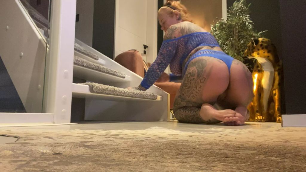 sexy foto nr. 1 von Hardcore asi family - STIEFSOHN FICKT STIEFPAPI in den Arsch