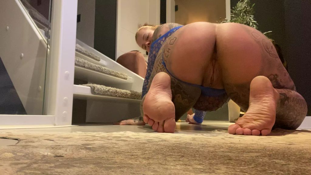 sexy foto nr. 2 von Hardcore asi family - STIEFSOHN FICKT STIEFPAPI in den Arsch