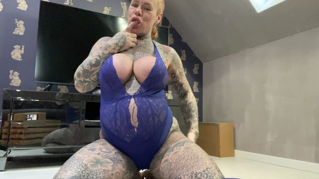 sexy foto nr. 1 von SPRITZT DU MIR GEIL AUF MEINER FETTEN WAMPE