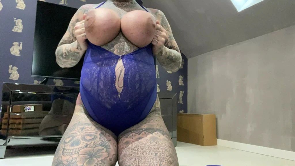 sexy foto nr. 10 von SPRITZT DU MIR GEIL AUF MEINER FETTEN WAMPE