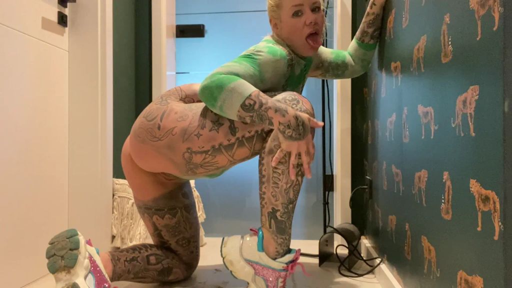 sexy foto nr. 4 von Verdammt perverse sneaker piss
