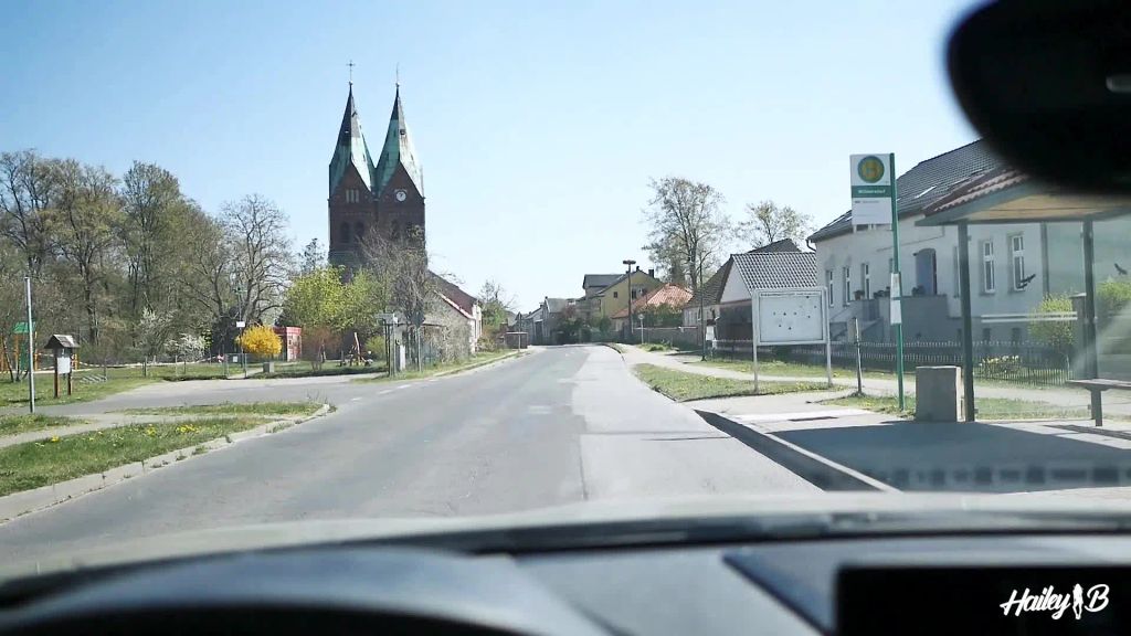 sexy foto nr. 1 von Taxifahrer verführt und in Naturalien bezahlt!