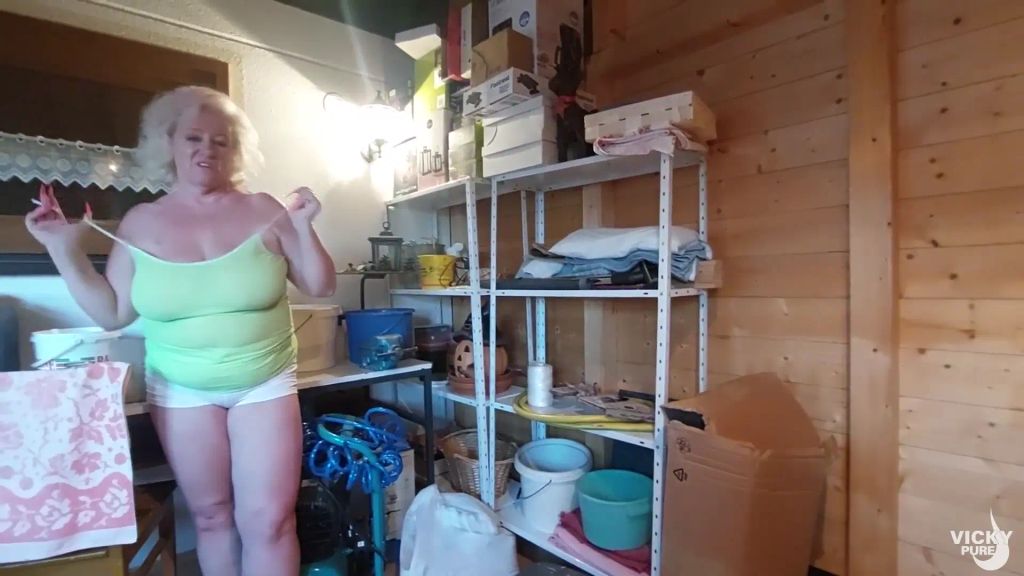 sexy foto nr. 1 von Smoking Blowjob mit XXXL Facial am Ende!!!