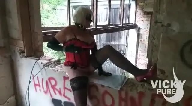 Geil in der Ruine