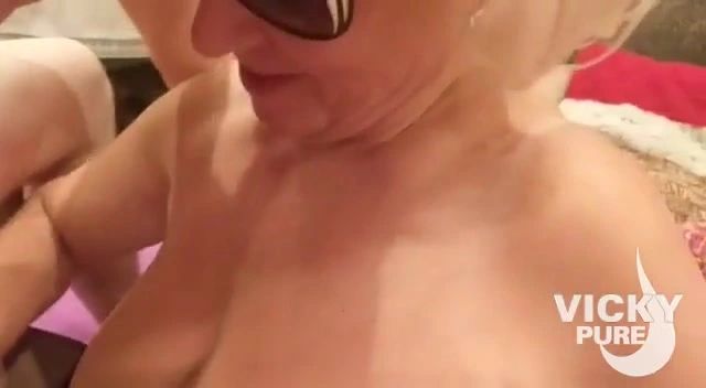 sexy foto nr. 2 von Geil den Fremdschwanz geblasen und ausgesaugt