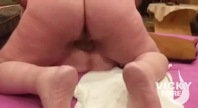 sexy foto nr. 7 von Blank doggy gefickt und die volle Ladung Sperma abbekommen