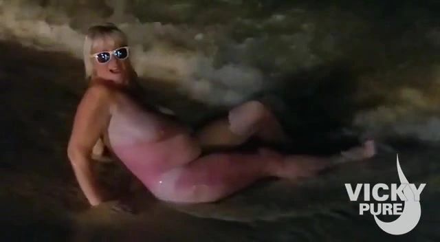 sexy foto nr. 7 von Nacht - nackt - baden