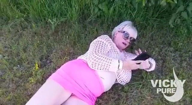 sexy foto nr. 2 von heimlich beim telefonsex gefilmt