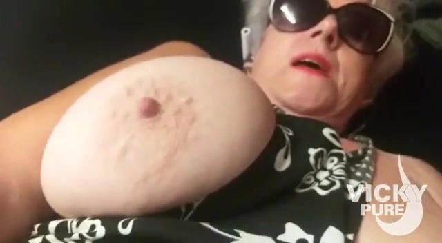 sexy foto nr. 8 von versauter frivoler hausputz