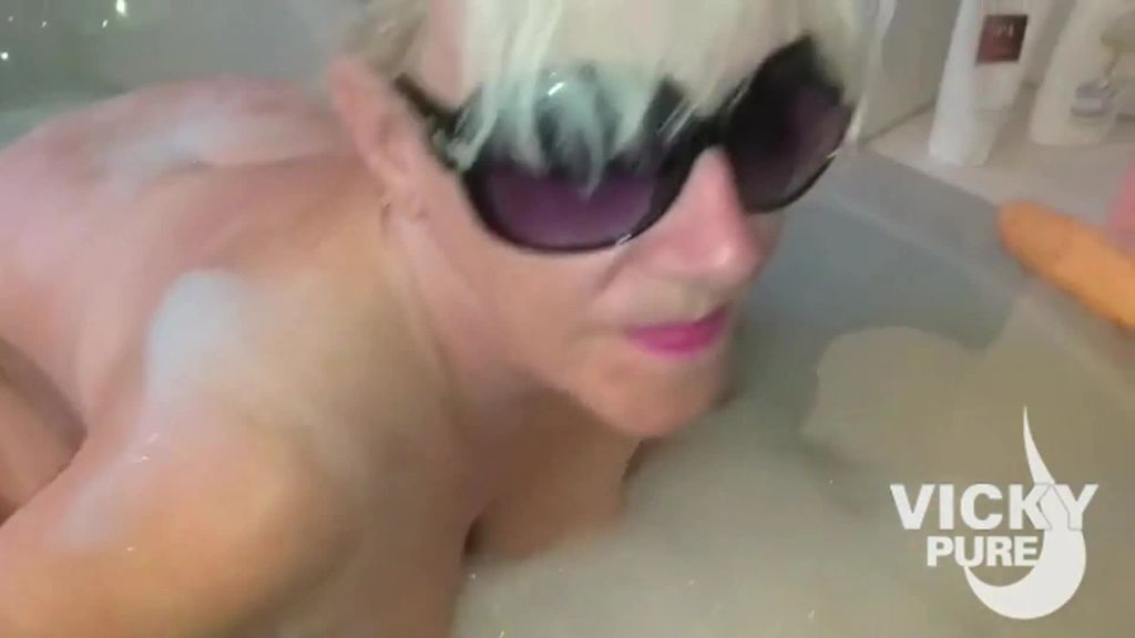 sexy foto nr. 1 von geiler titten schaum