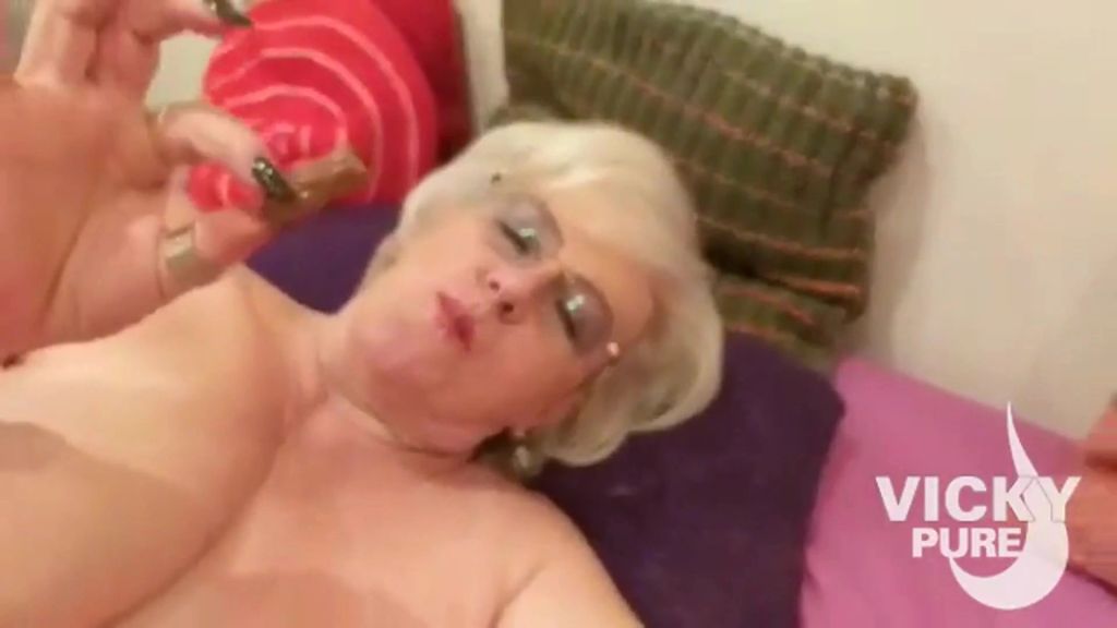 sexy foto nr. 10 von erst voll gecremt und dann ausgeschleckt