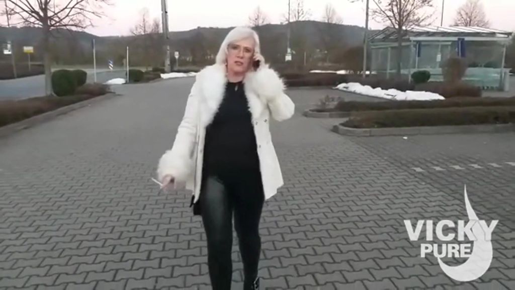 sexy foto nr. 3 von heißes telefonat für nen quicky
