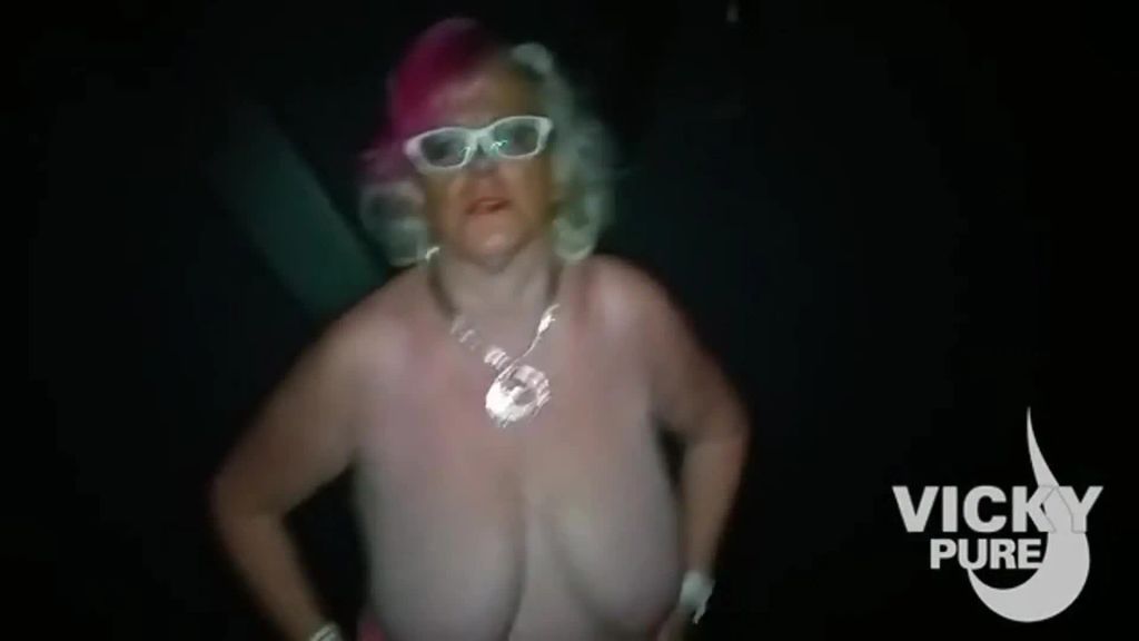 sexy foto nr. 2 von am wochende im pornokino präsentiert