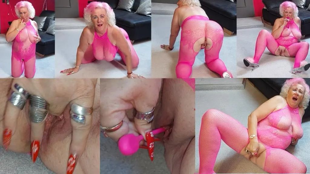 sexy foto nr. 10 von Nasse Fotze in Pink mit spritzigen Orgasmus